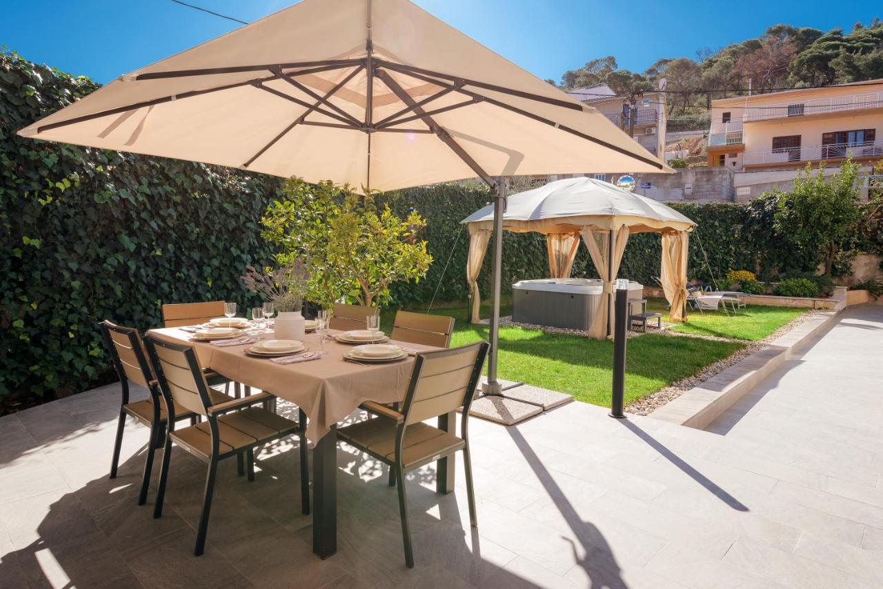 Villa Roko- The Spacious Luxury Трогир Экстерьер фото